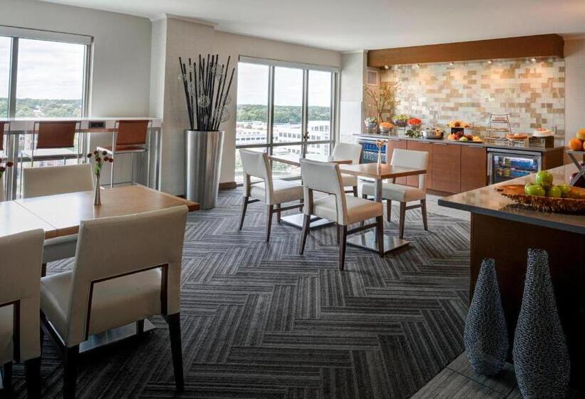 클럽 룸, Newport News Marriott At City Center