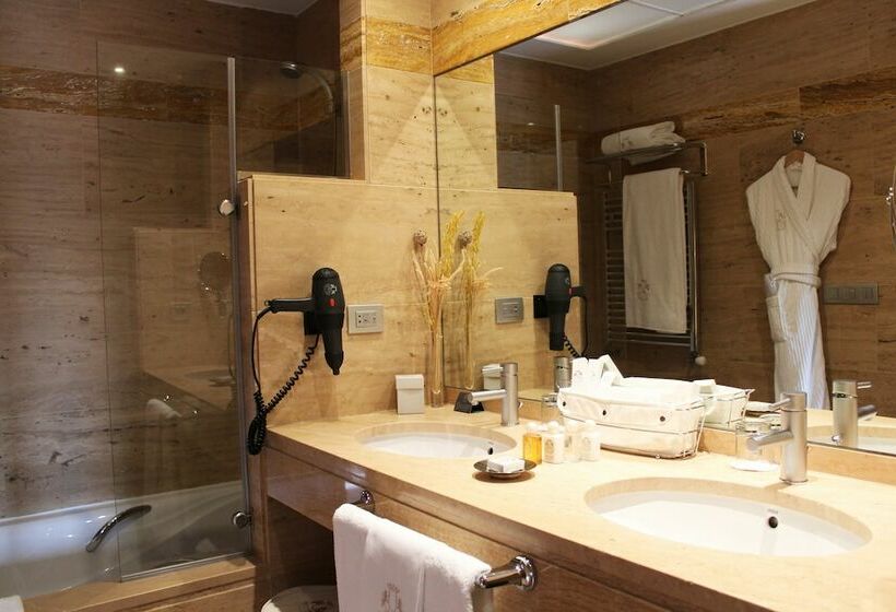 プレミアムルーム, Pazo Los Escudos Hotel Spa & Resort