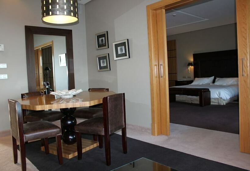 سوییت, Pazo Los Escudos Hotel Spa & Resort