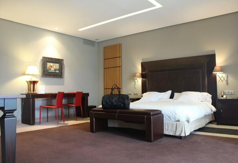 سوییت, Pazo Los Escudos Hotel Spa & Resort