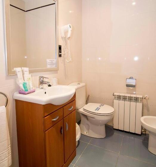 غرفة قياسية, Puerta Del Oriente