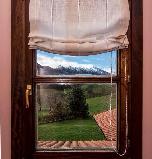 غرفة قياسية ثلاثية ذات اطلالة, Puerta Del Oriente