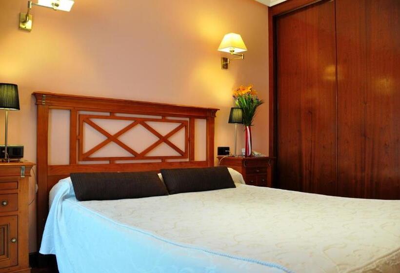 غرفة قياسية, Puerta Del Oriente