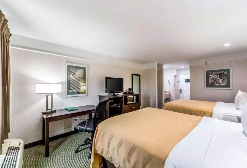 اتاق استاندارد, Quality Inn & Suites Seaworld North