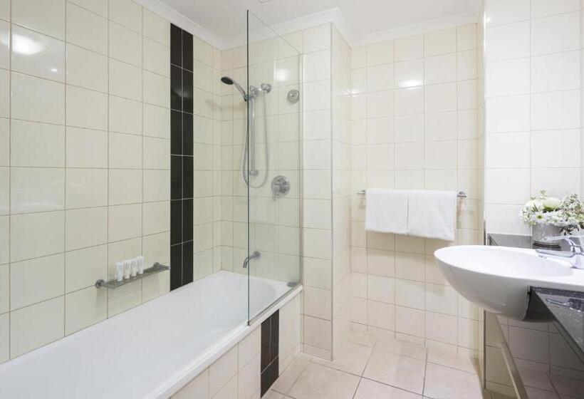 اتاق خانوادگی, Rydges Mackay Suites