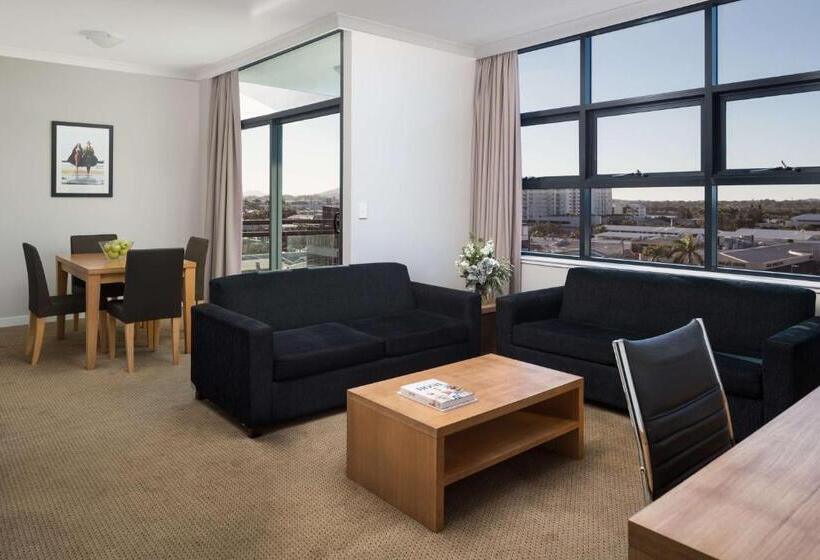 Люкс Deluxe 2 Спальни, Rydges Mackay Suites
