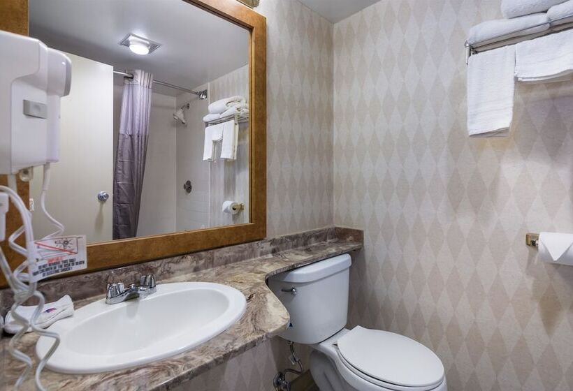 غرفة ديلوكس لذوى الاحتياجات الخاصة, Motel 6 oriskany, Ny