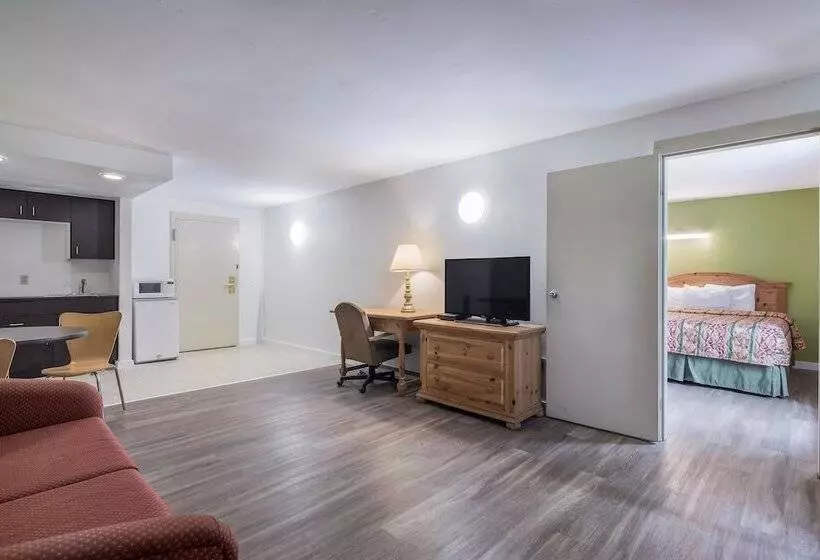 障害者適応デラックスルーム, Motel 6 oriskany, Ny
