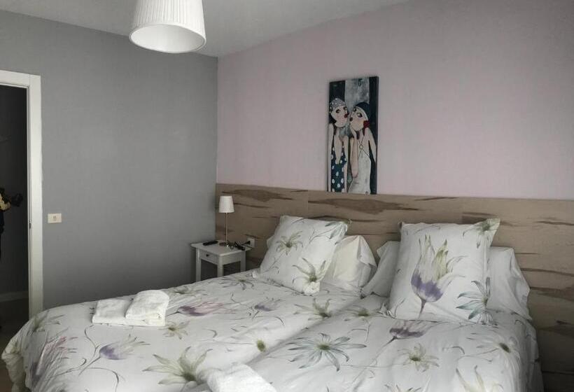 اتاق استاندارد با سرویس بهداشتی مشترک, Alojamientos Olga