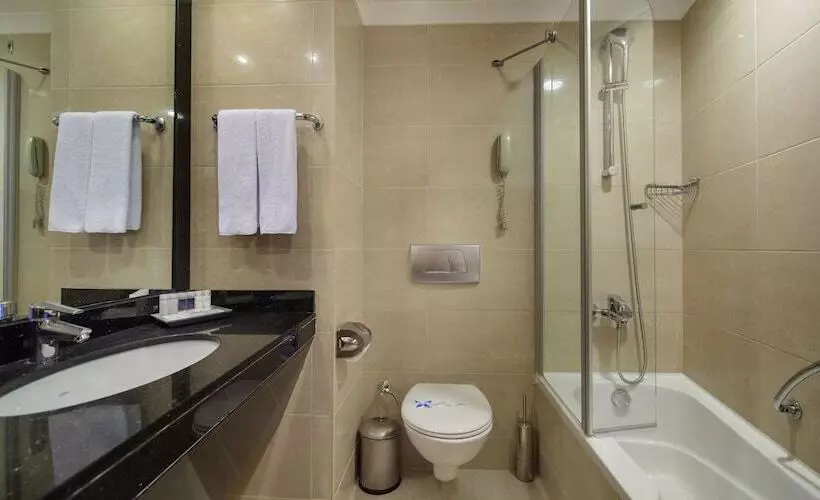 اتاق اکونومی, Liberty Hotels Lara