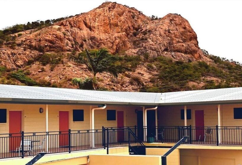 スタンダードルーム, Summit Motel