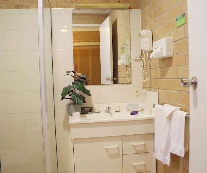 اتاق استاندارد, White Lanterns Motel