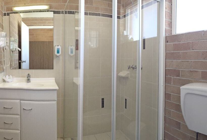 اتاق استاندارد, White Lanterns Motel