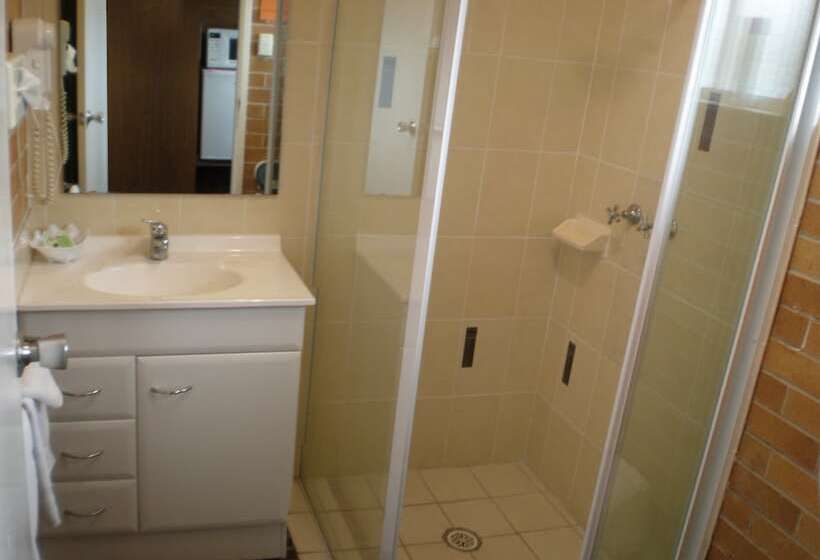 اتاق استاندارد, White Lanterns Motel