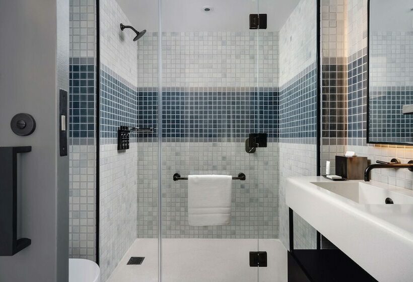 스탠다드 룸 더블 침대, Arlo Midtown