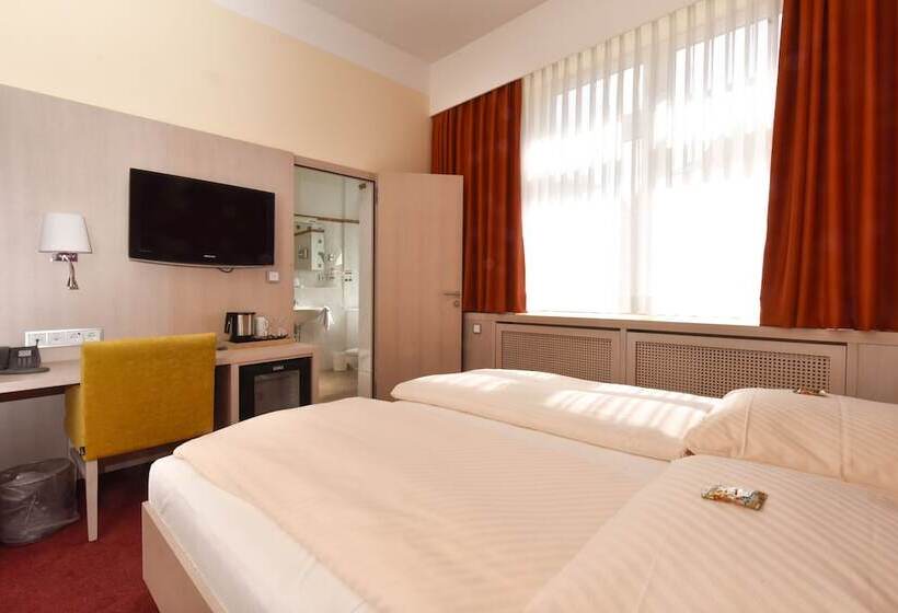 Номер Комфорт, Adria München