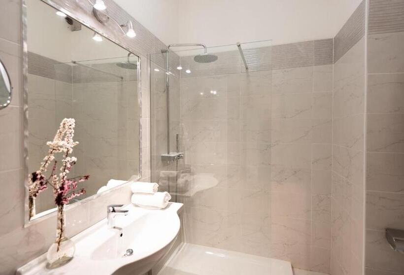 컴포트 룸, Castello Artemide Congressi