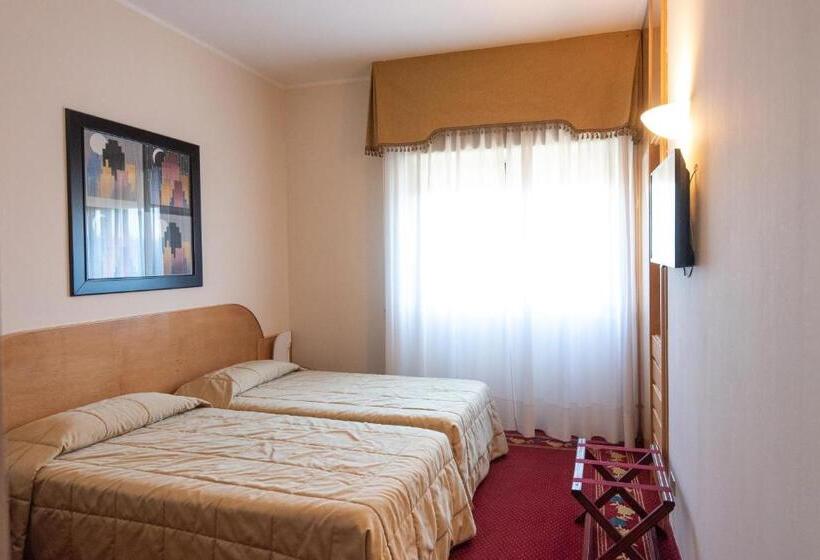 컴포트 룸, Castello Artemide Congressi