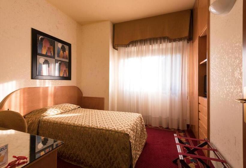 컴포트 싱글 룸, Castello Artemide Congressi