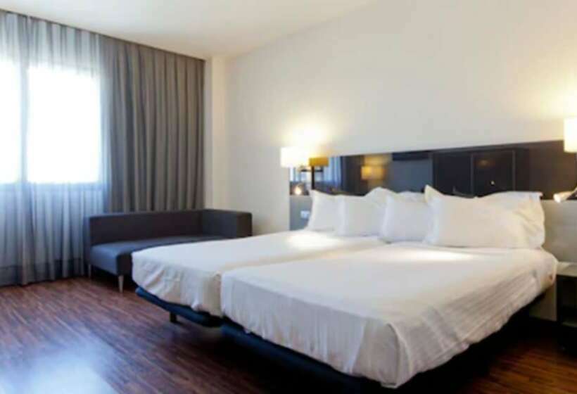 غرفة قياسية, Ciudad De Mostoles