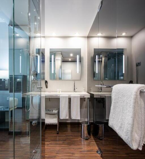 غرفة قياسية, Ciudad De Mostoles