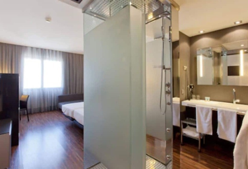 غرفة قياسية, Ciudad De Mostoles