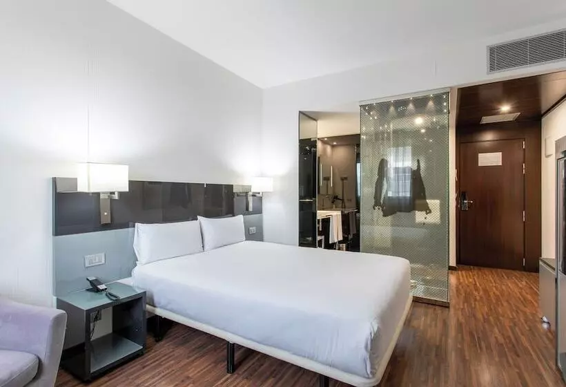 اتاق اجرایی, Ciudad De Mostoles