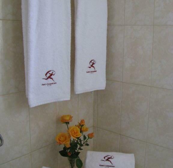 标准间, Comendador