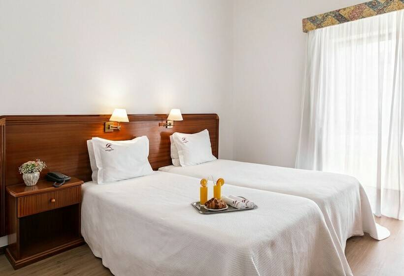 标准间, Comendador