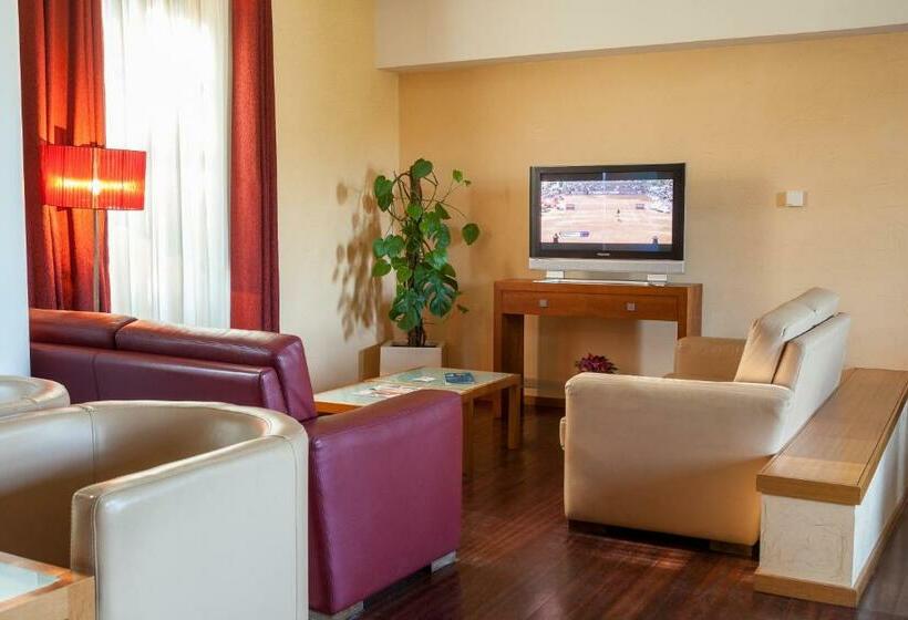 اتاق خانوادگی, Do Lago