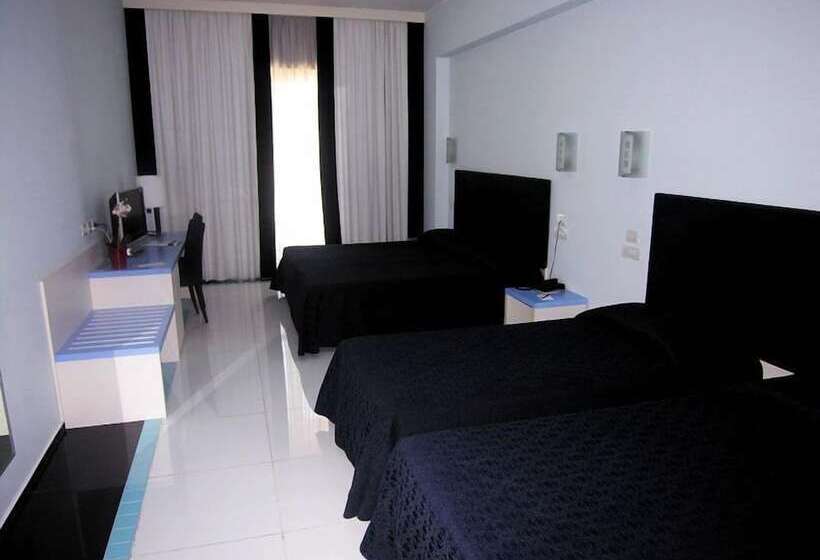 اتاق سوپریور چهار تخته, Grand Hotel Salerno