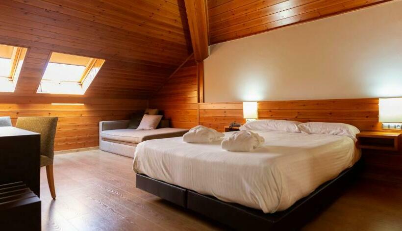 Номер Стандарт Трехместный, Iberik Augas Santas Balneario & Golf