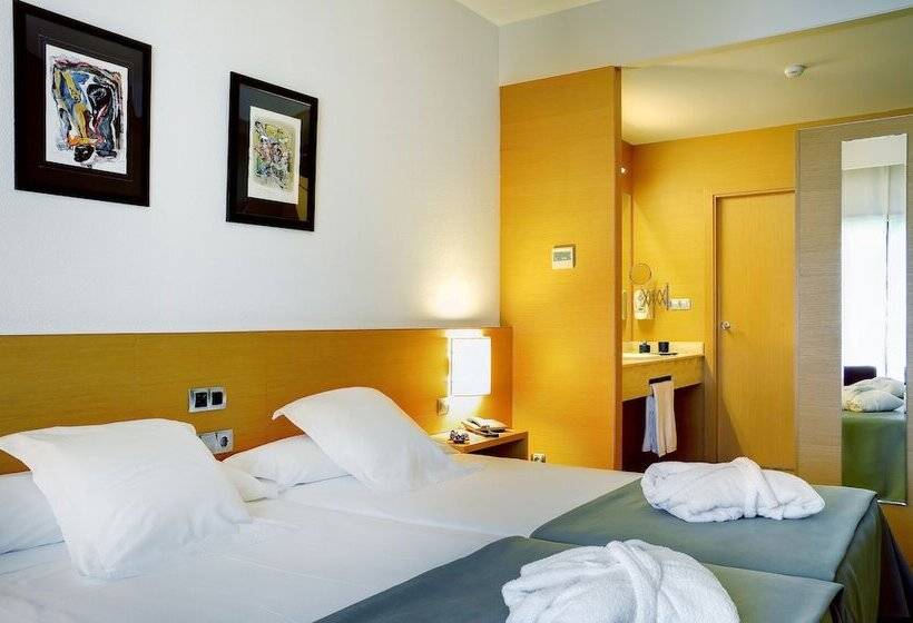 غرفة قياسية مزودة بجاكوزى, Iberik Augas Santas Balneario & Golf