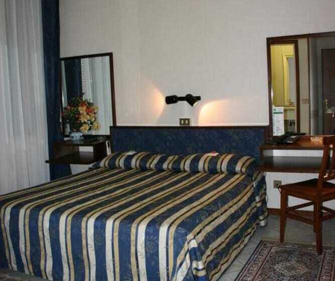 标准间, Italia City Center