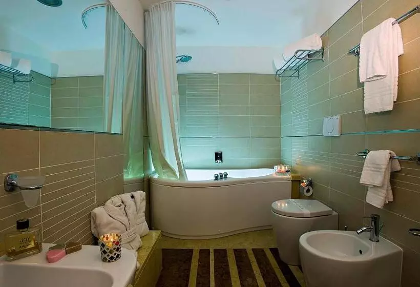 سوییت, Mahara Hotel & Wellness