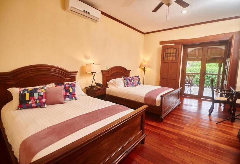 اتاق سوپریور, Plaza Colon Granada Nicaragua