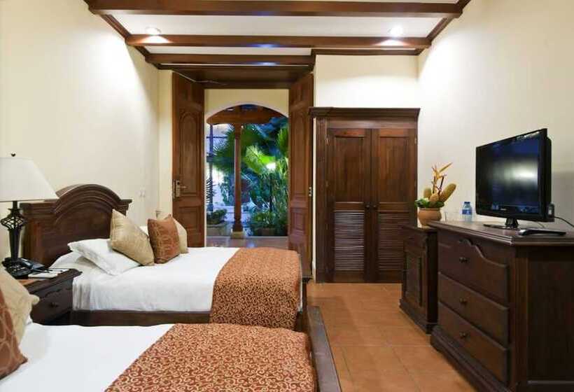 اتاق سوپریور, Plaza Colon Granada Nicaragua