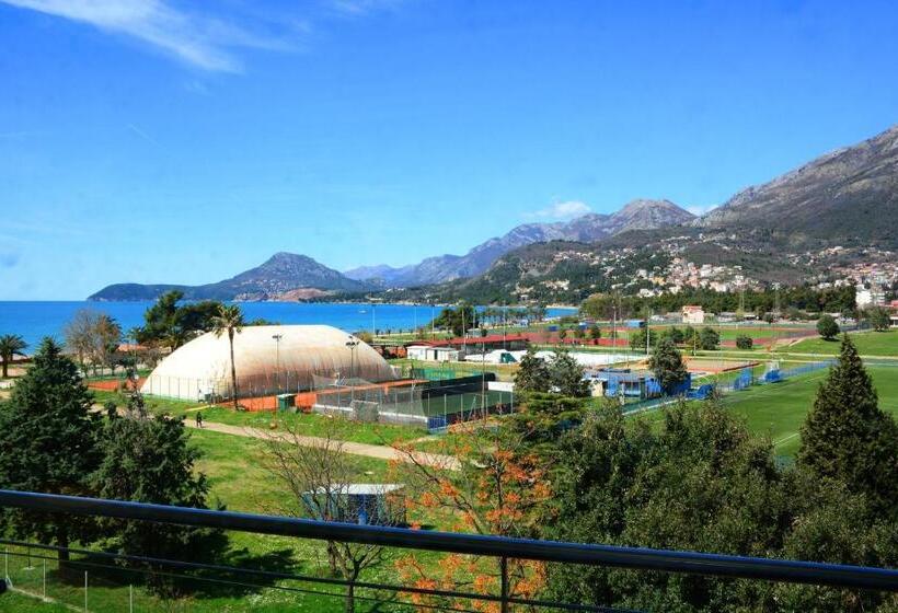 Standard Room with Balcony Side Sea View, Princess
