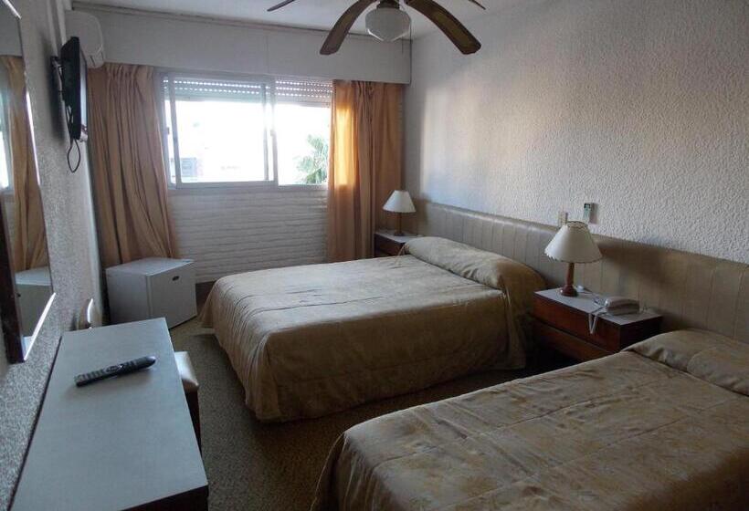 스탠다드 트리플 룸, Punta Del Este Shelton