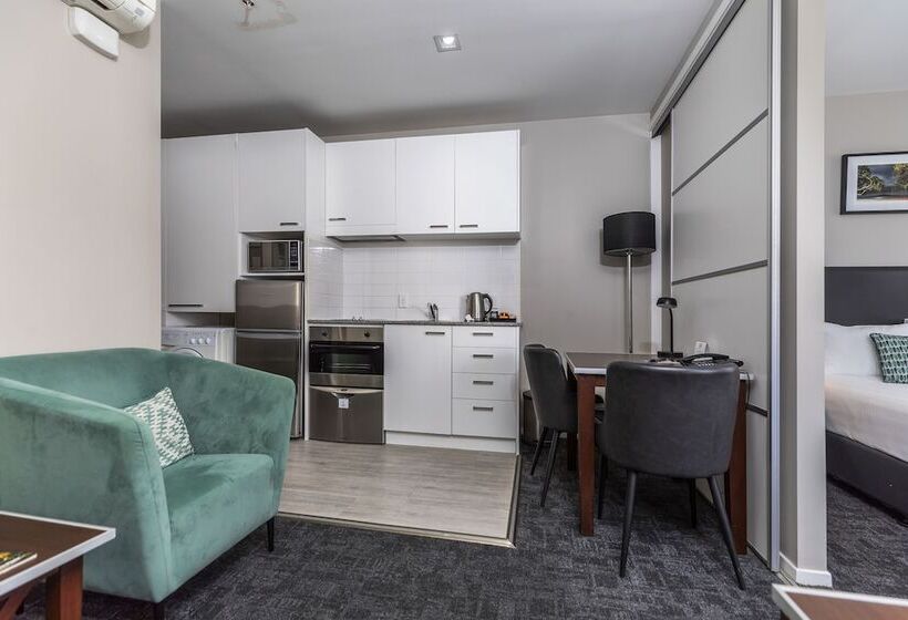 Апартаменты 1 Спальня, Quest On Queen Serviced Apartments
