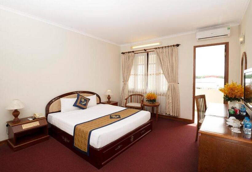 اتاق سوپریور با چشمانداز دریا, Rex Hotel Vung Tau