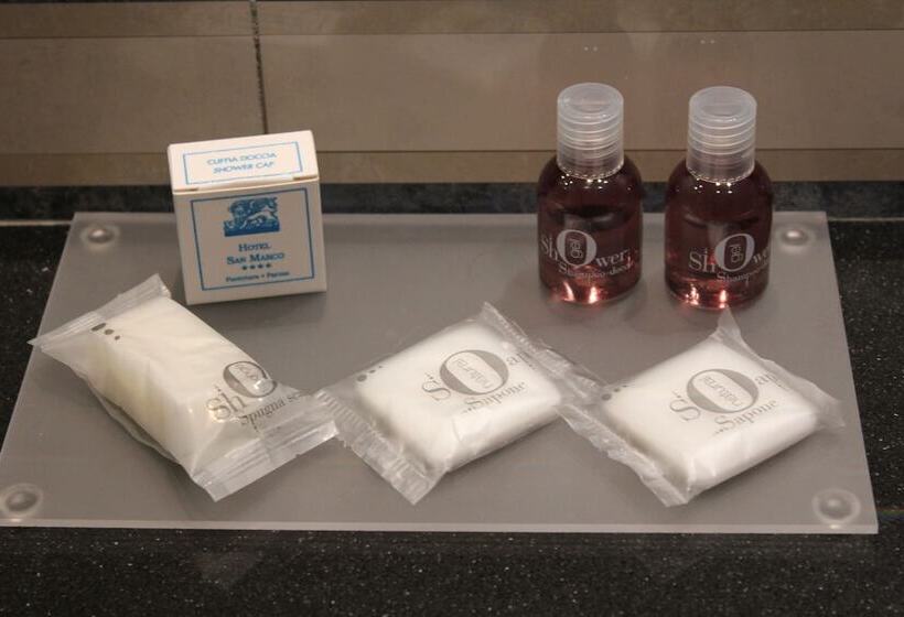 חדר קלאסי, San Marco & Formula Club