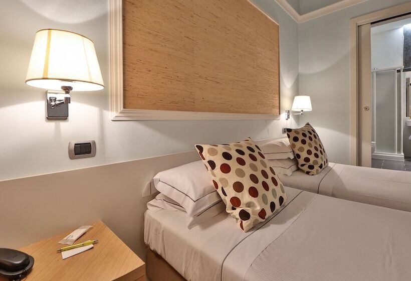 חדר קלאסי, San Marco & Formula Club