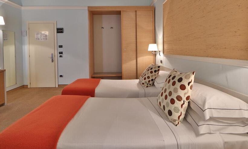 חדר קלאסי, San Marco & Formula Club