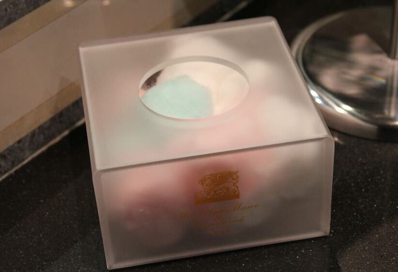 חדר אקונומי, San Marco & Formula Club