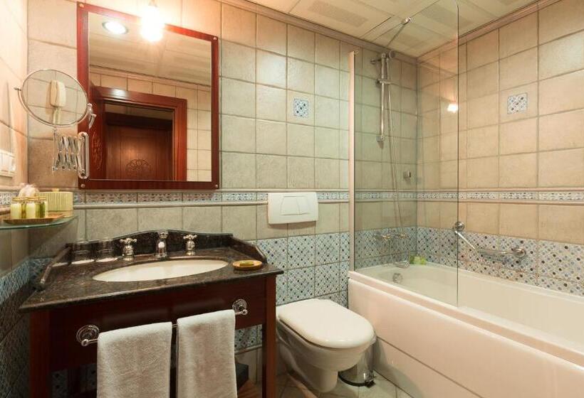 اتاق استاندارد یک نفره, Sirkeci Mansion