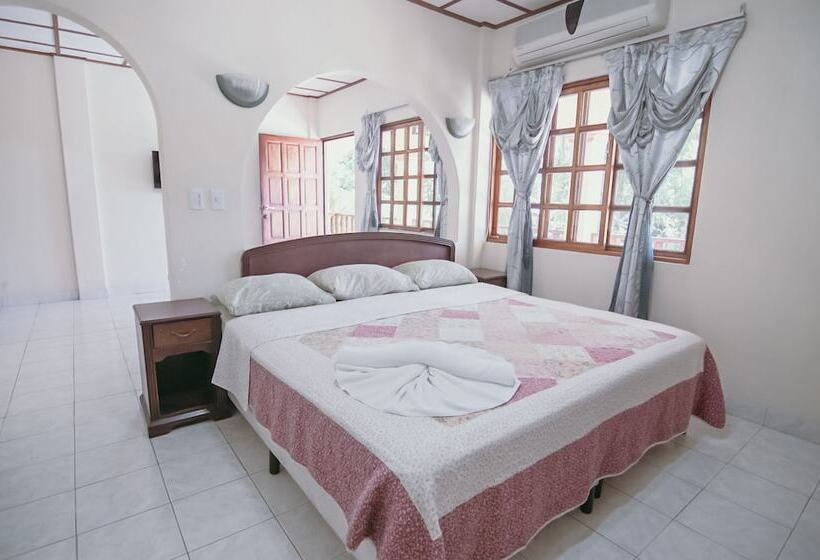 スイート, Tres Banderas