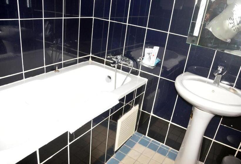 سوییت, Vallee Des Princes