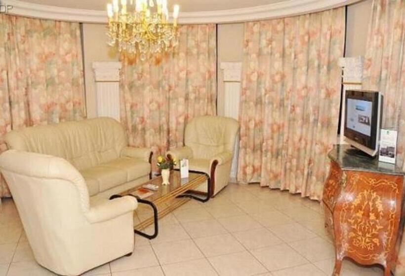 سوییت, Vallee Des Princes