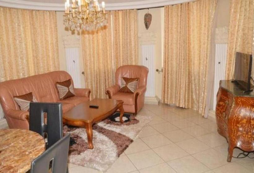 سوییت, Vallee Des Princes